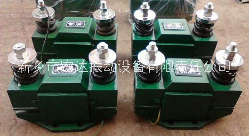 供應(yīng)CZ1500電磁倉壁振動器 宏達(dá)振動機(jī)械