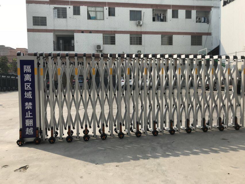 可移動(dòng)伸縮護(hù)欄電動(dòng)伸縮門鋁合金伸縮圍欄