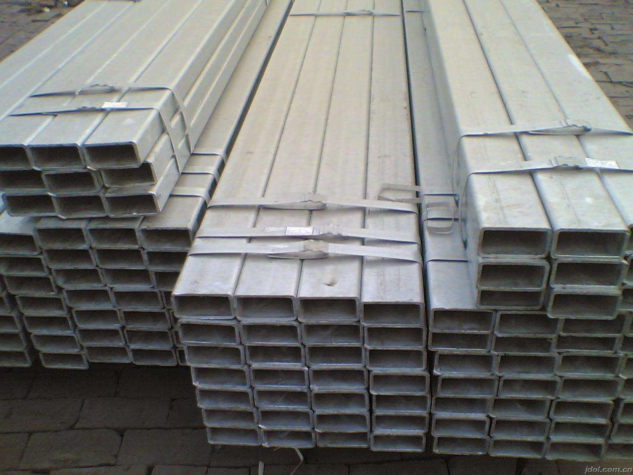 冷鍍鋅方管廠家直銷Q235鍍鋅方管量大可優(yōu)惠