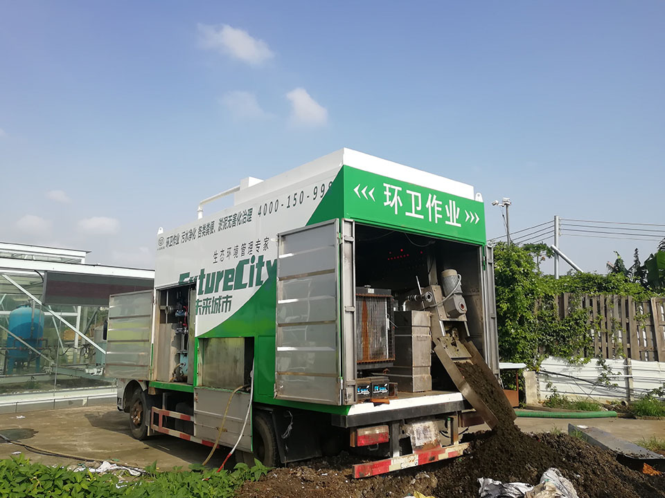 環(huán)衛(wèi)干濕分離式吸糞車價(jià)格_批發(fā)