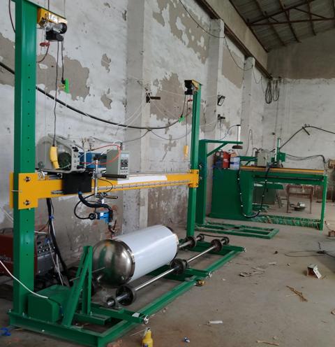 不銹鋼壓力罐直縫自動焊機 、啤酒罐環(huán)縫自動焊機 、不銹鋼壓力罐環(huán)縫自動焊機、不銹鋼壓力罐絲口自動焊機