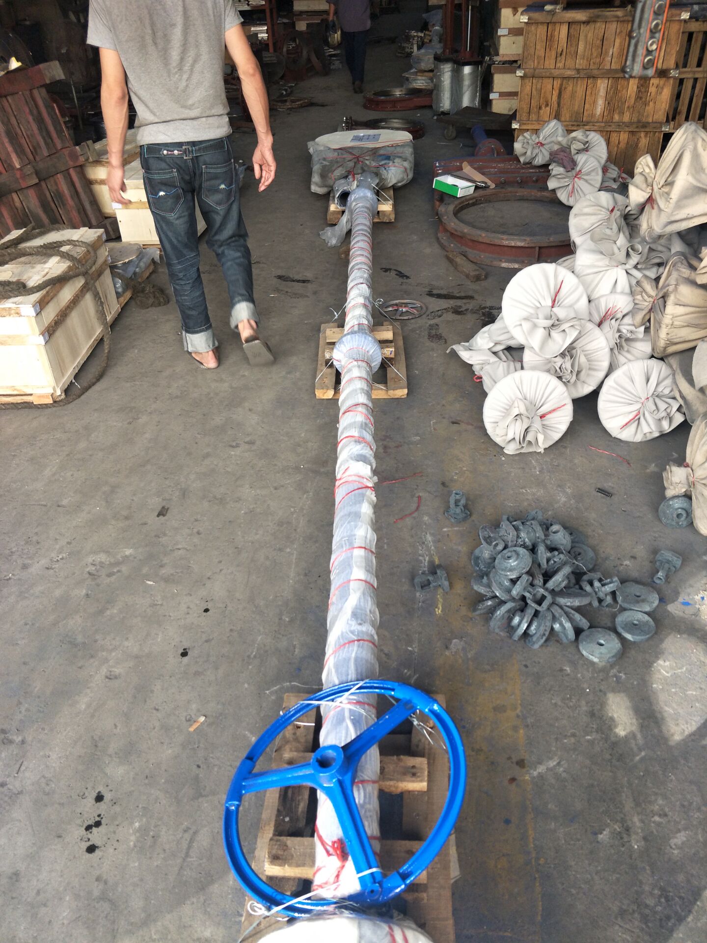 亞鈦閥門直銷PZ573X-10C 傘齒輪刀型閘閥 優(yōu)質(zhì)刀型閘閥供應(yīng)商