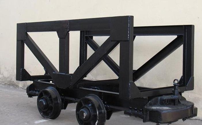 礦用材料車  材料車廠家供應(yīng)