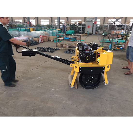 手扶重型單輪壓路機(jī)（型號：GTYLJ-700C）