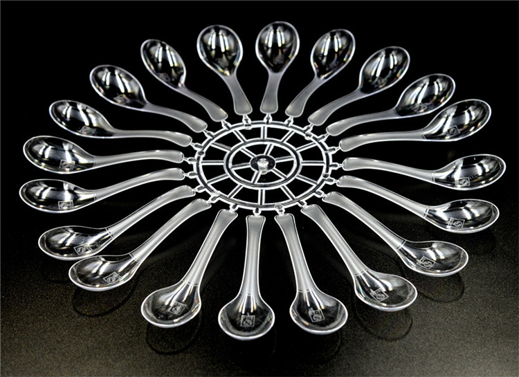 找一次性水晶餐具 欣阜盈一次性餐具 實(shí)力生產(chǎn)廠家 歡迎實(shí)地考察