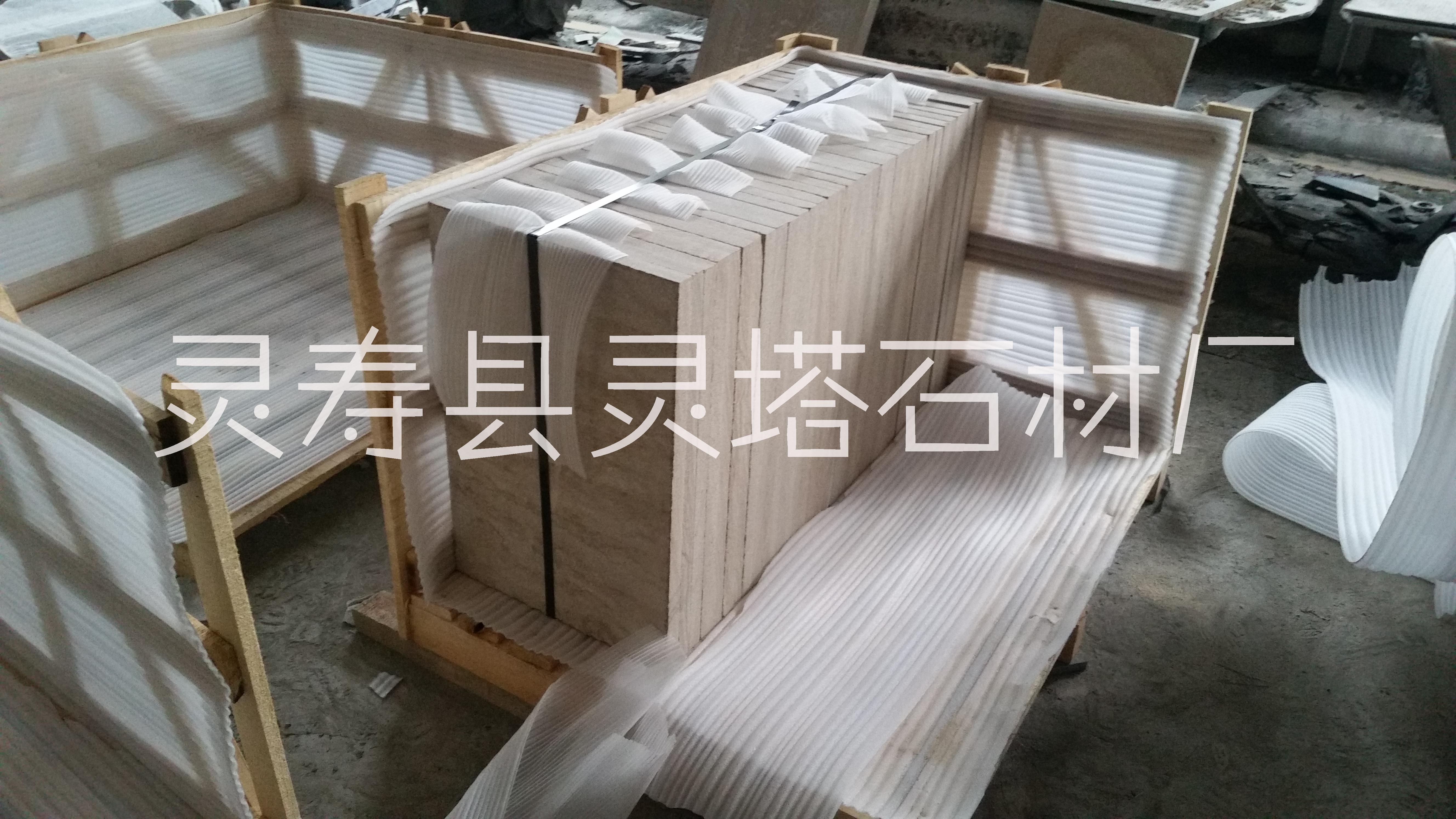 河北柏坡黃石材荔枝面  小米黃石材荔枝面 哪里生產(chǎn)柏坡黃石材
