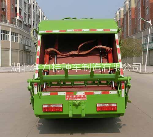 廠家大量現(xiàn)貨供應(yīng)五立方壓縮式垃圾車全國包上牌