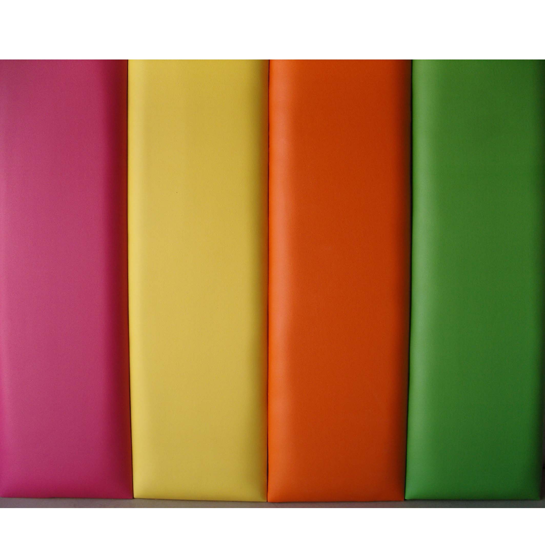 幼兒園軟包國(guó)學(xué)壁畫(huà)墻裙軟包和開(kāi)車遇見(jiàn)婚事的注意