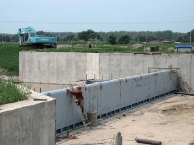 翻板鋼壩閘門 廠家直銷翻板鋼壩閘門