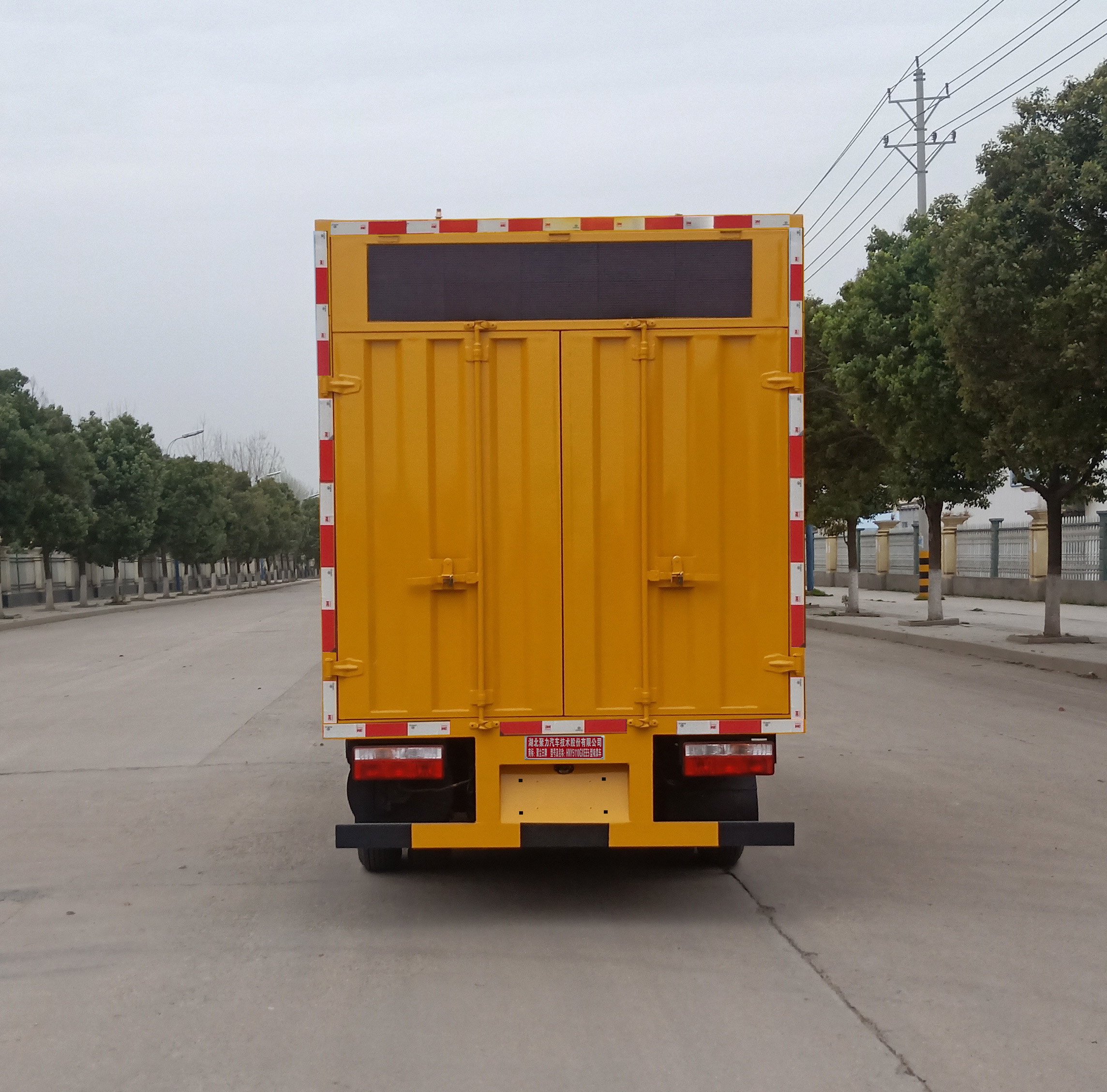 3噸吸污凈化車，吸污凈化車，吸污凈化車價格，吸污凈化車生產(chǎn)廠家，吸污凈化車操作視頻，小多利卡吸污凈化車