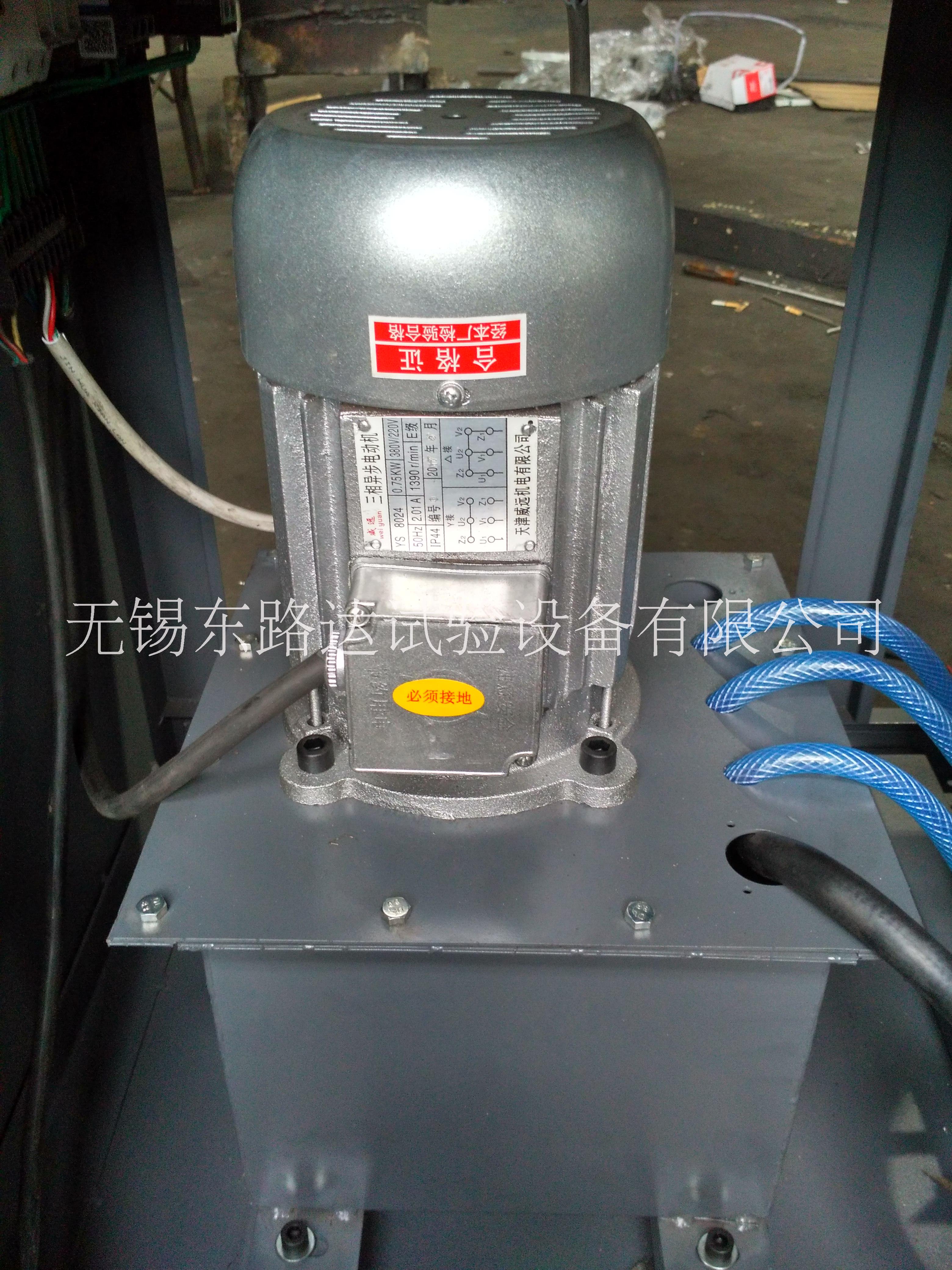 200噸/300噸混凝土壓力試驗(yàn)