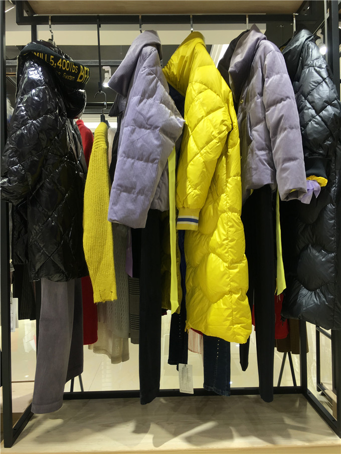 華人杰品牌折扣怎么拿貨廣州折扣女裝貨源批發(fā)
