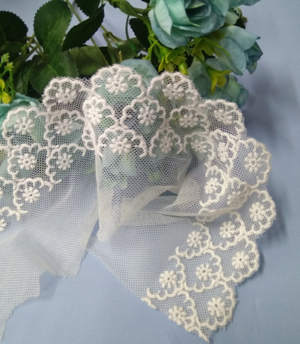 網(wǎng)布繡花條碼花邊   時(shí)尚服裝服飾刺繡花邊