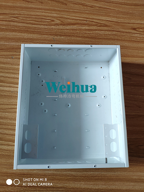 山東煒樺供應(yīng)PZ30配電箱自動生產(chǎn)線，新型無廢料切割工藝