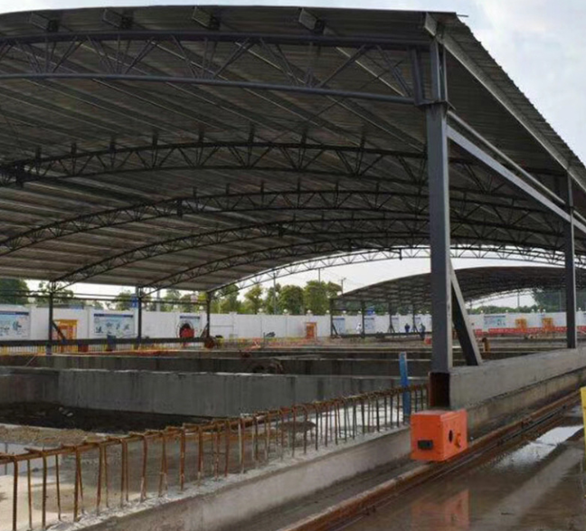 專業(yè)搭建鐵棚架 簡易鐵皮棚通道雨棚 鋼結構彩鋼板鋼架棚工程鐵棚  鋼結構雨棚