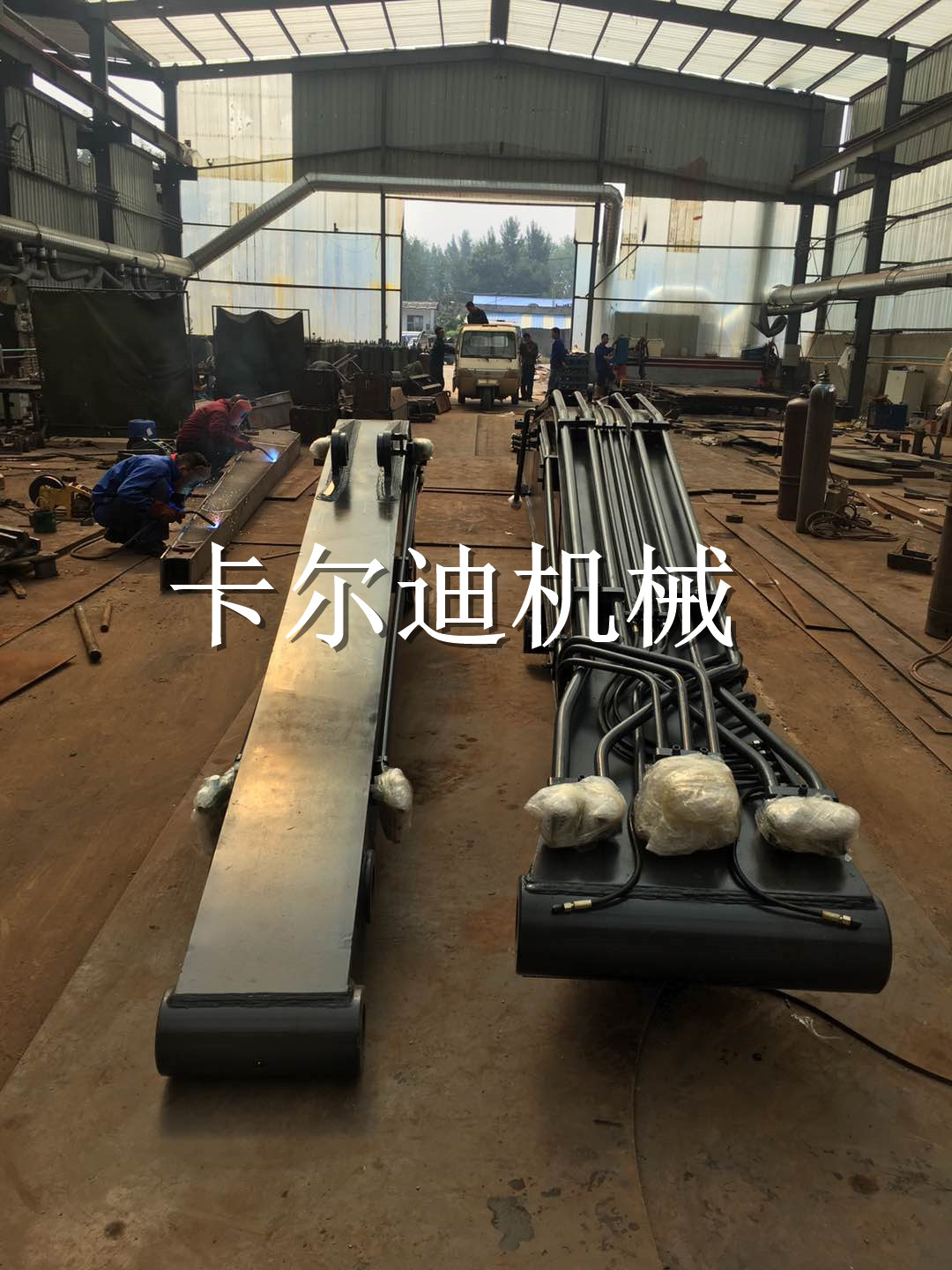 VOV挖掘機(jī)打樁臂 挖掘機(jī)加長(zhǎng)臂 卡爾迪機(jī)械制造生產(chǎn)