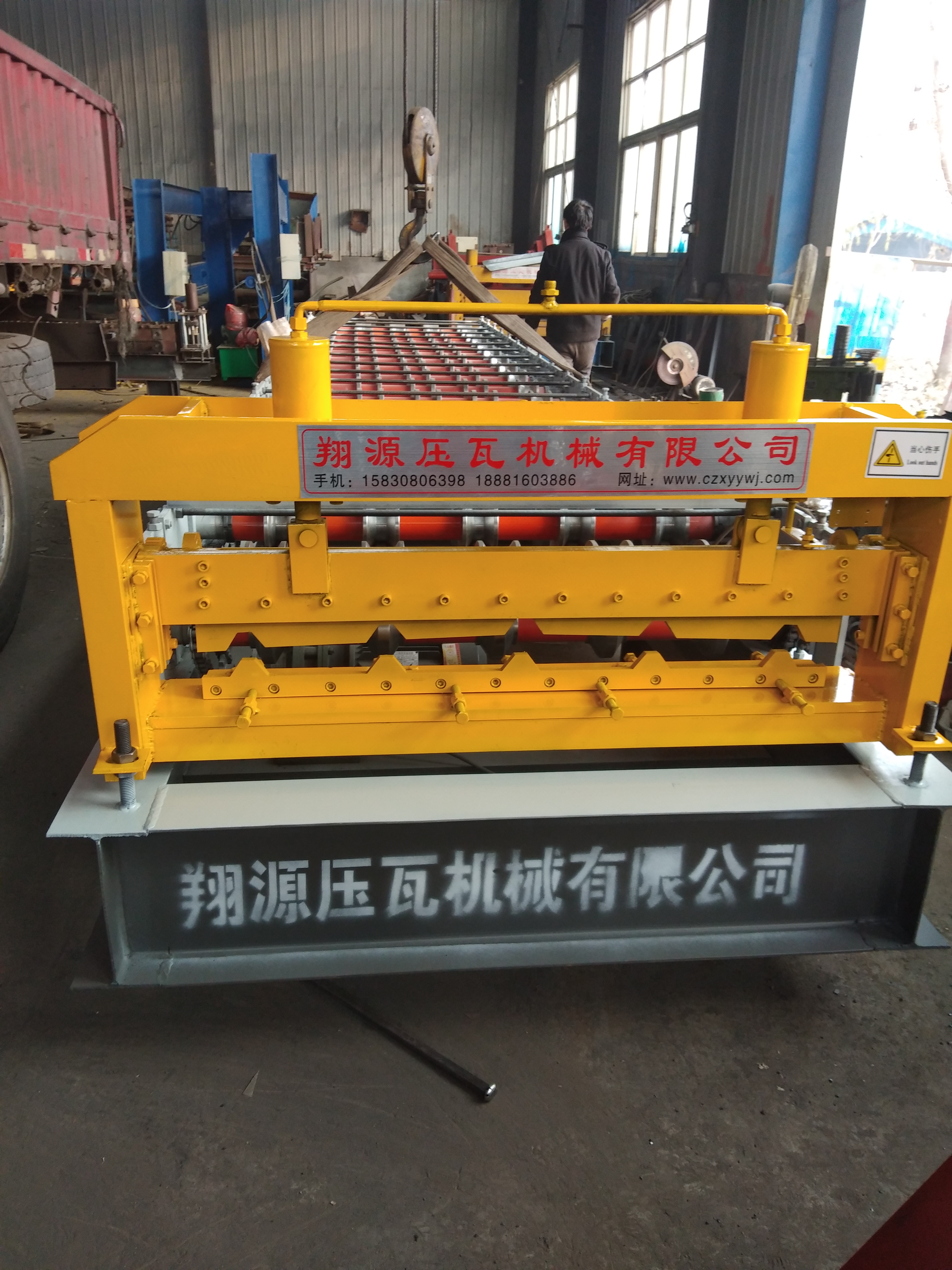 單層840壓瓦機(jī)彩鋼瓦設(shè)備廠家直銷 河北單層840壓瓦機(jī)