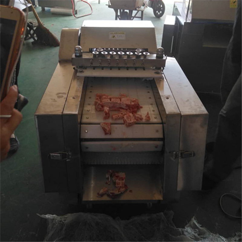 匯康機(jī)械多功能凍肉切塊機(jī)切割效率高