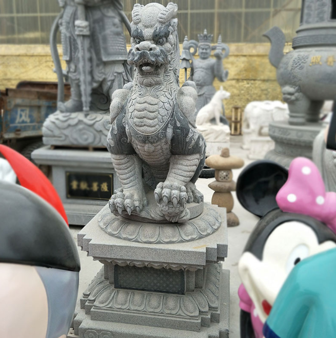 廠家供應(yīng)現(xiàn)貨花崗巖石雕麒麟辟邪鎮(zhèn)宅 門口動(dòng)物雕刻擺件 可定做