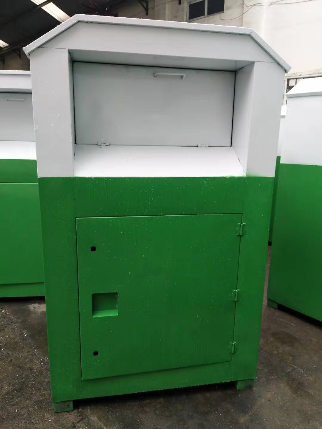 廠家新款公益愛心回收箱衣物捐贈箱廣告垃圾箱舊衣回收箱