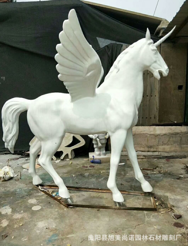 玻璃鋼天馬雕塑 玻璃鋼馬 廣場(chǎng)公司馬雕塑擺件 各種天馬雕塑