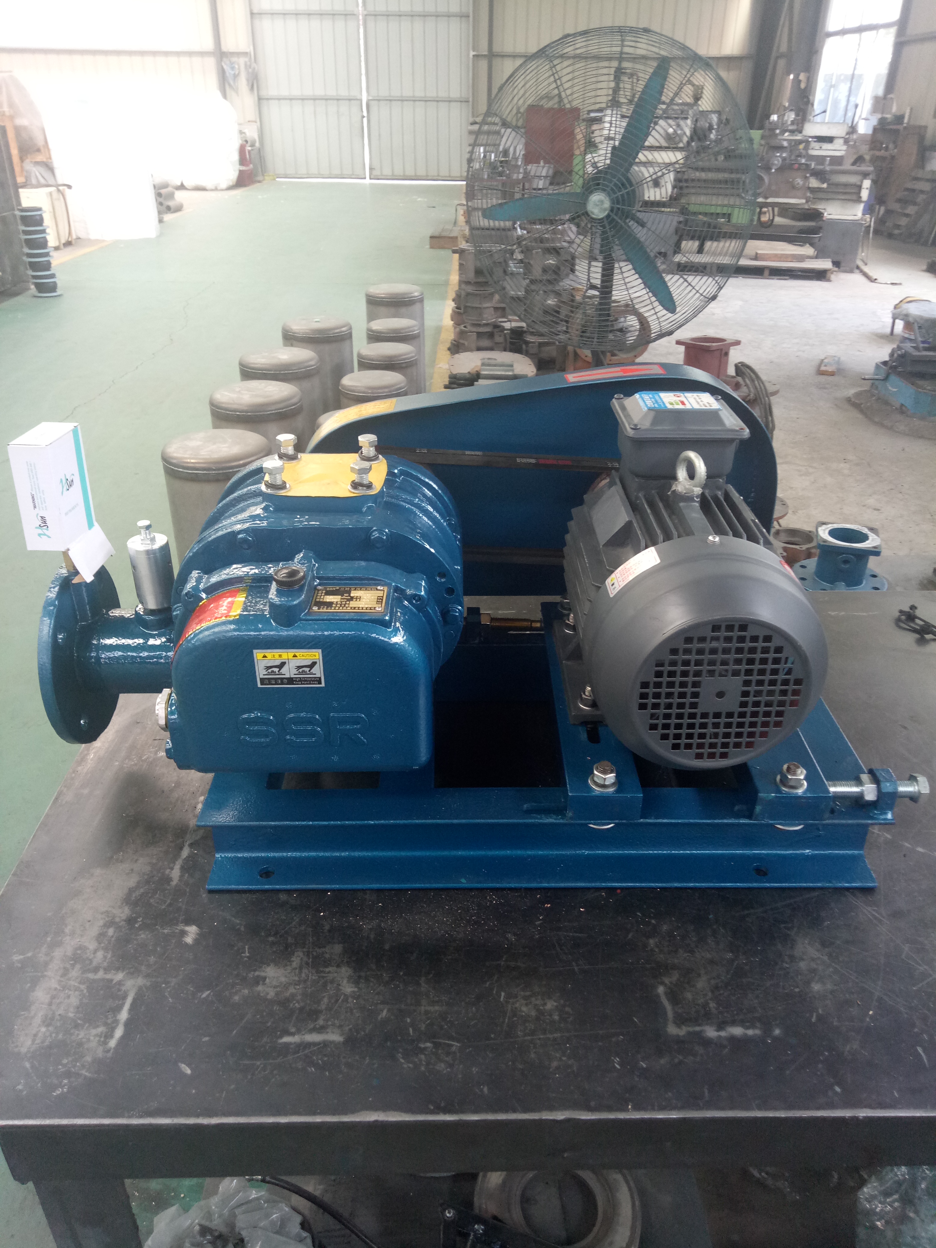 山東章晃機(jī)械工業(yè)SSR羅茨風(fēng)機(jī) 中合資企業(yè) 日本大晃株式會(huì)社 專業(yè)生產(chǎn)羅茨風(fēng)機(jī)