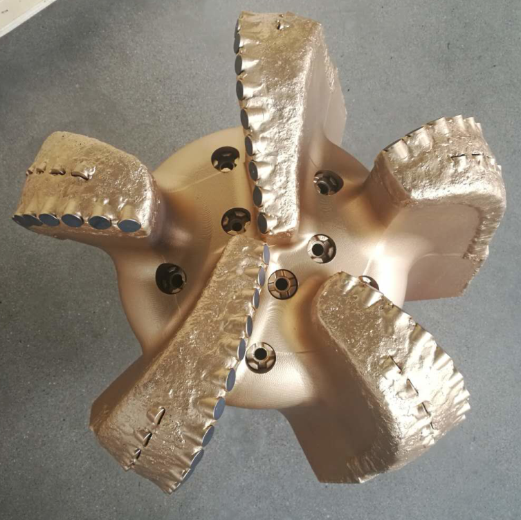 新疆PDC鉆頭6寸半165.1mmPDC5翼6翼鉆頭