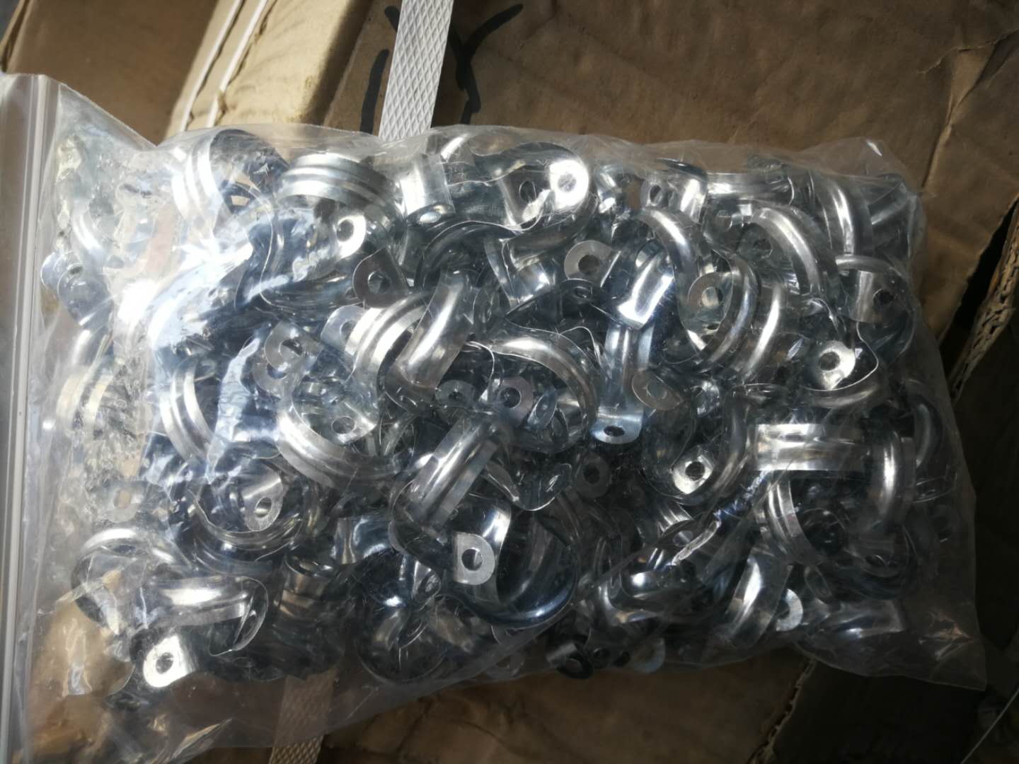 廠家直銷鐵質(zhì)馬鞍卡DN20(4分）品質(zhì)保證