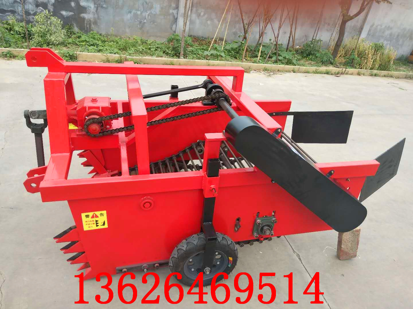 創(chuàng)通廠家熱銷土豆馬鈴薯收獲機(jī) 四輪拖拉機(jī)帶土豆收割機(jī)