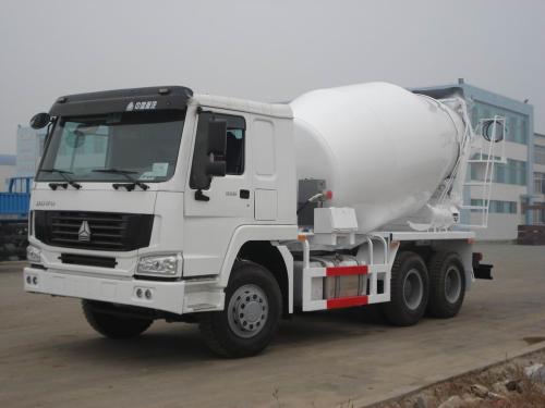 重汽7方水泥罐車可分期