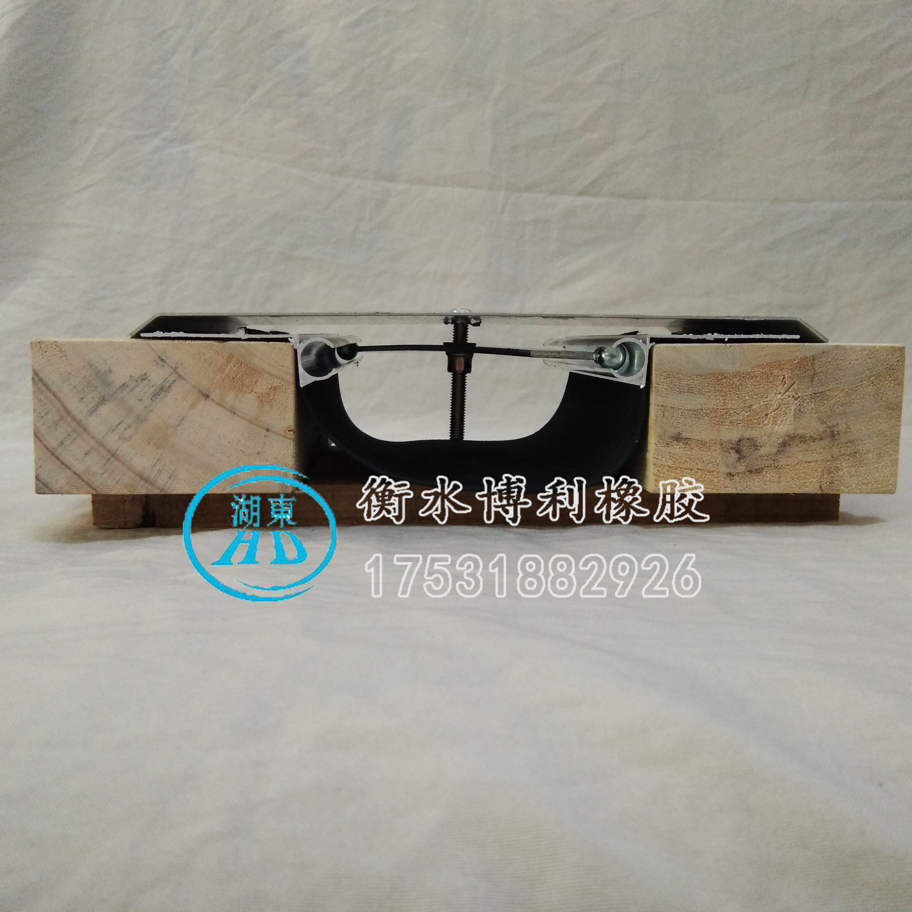 工廠供應(yīng)建筑外墻平面滑竿型變形縫