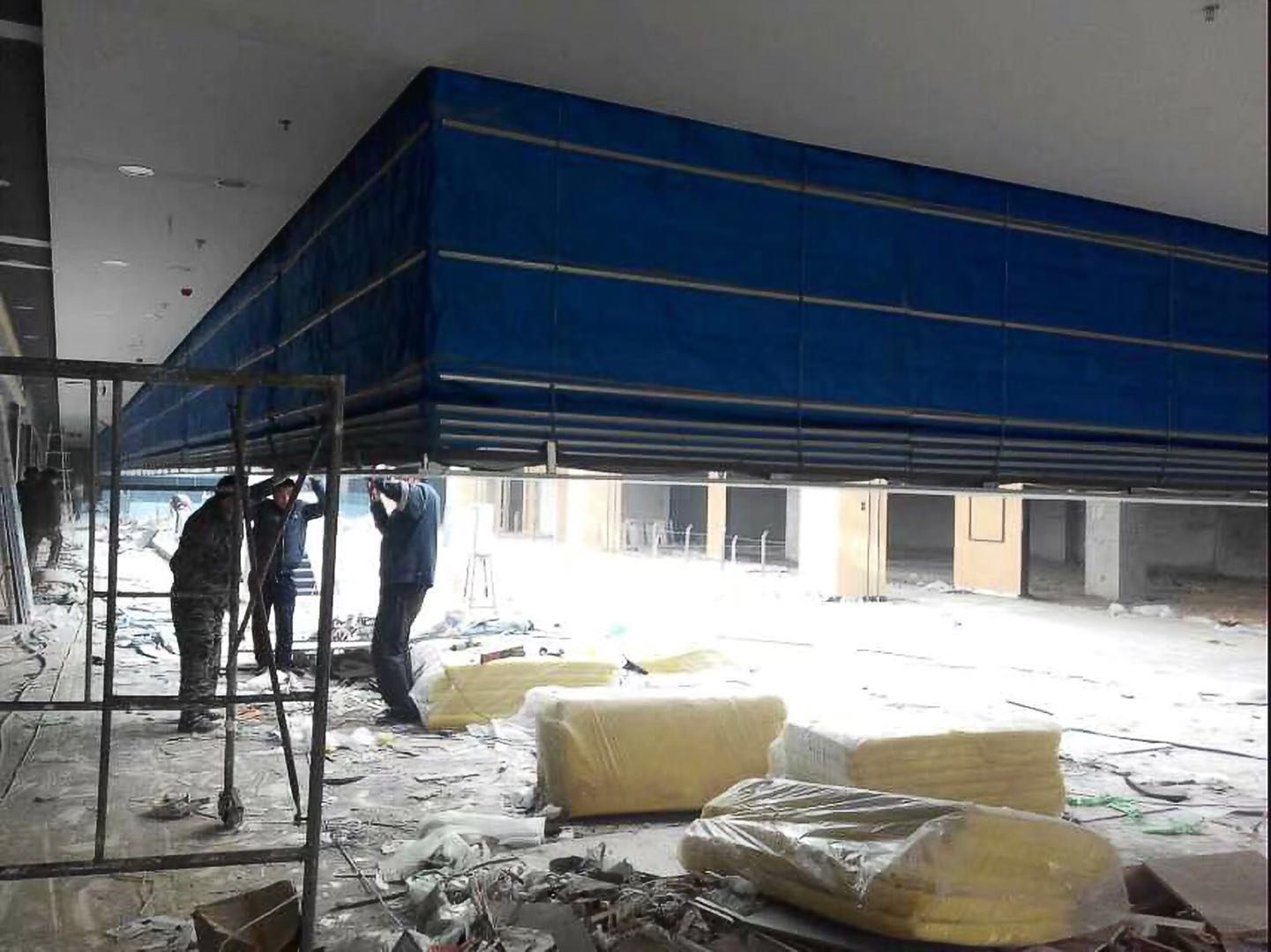 供應(yīng)特級無機(jī)布防火卷簾門材質(zhì)陶瓷纖維*防火卷簾門廠家