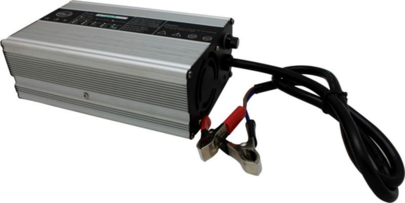 電動(dòng)車充電器充電器12V8A 鉛酸電池充電器12V8A 電動(dòng)車充電器汽車摩托車電瓶蓄電池充電器
