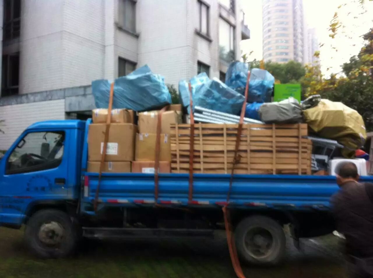 杭州城市快運(yùn)公司、報(bào)價(jià)、咨詢電話【杭州微動(dòng)家政服務(wù)有限公司】