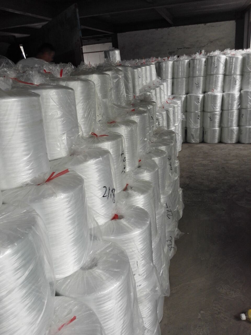 上海拉擠紗廠家銷售質(zhì)量合格價(jià)格美麗、批發(fā)價(jià)、山東依霖復(fù)合材料有限公司