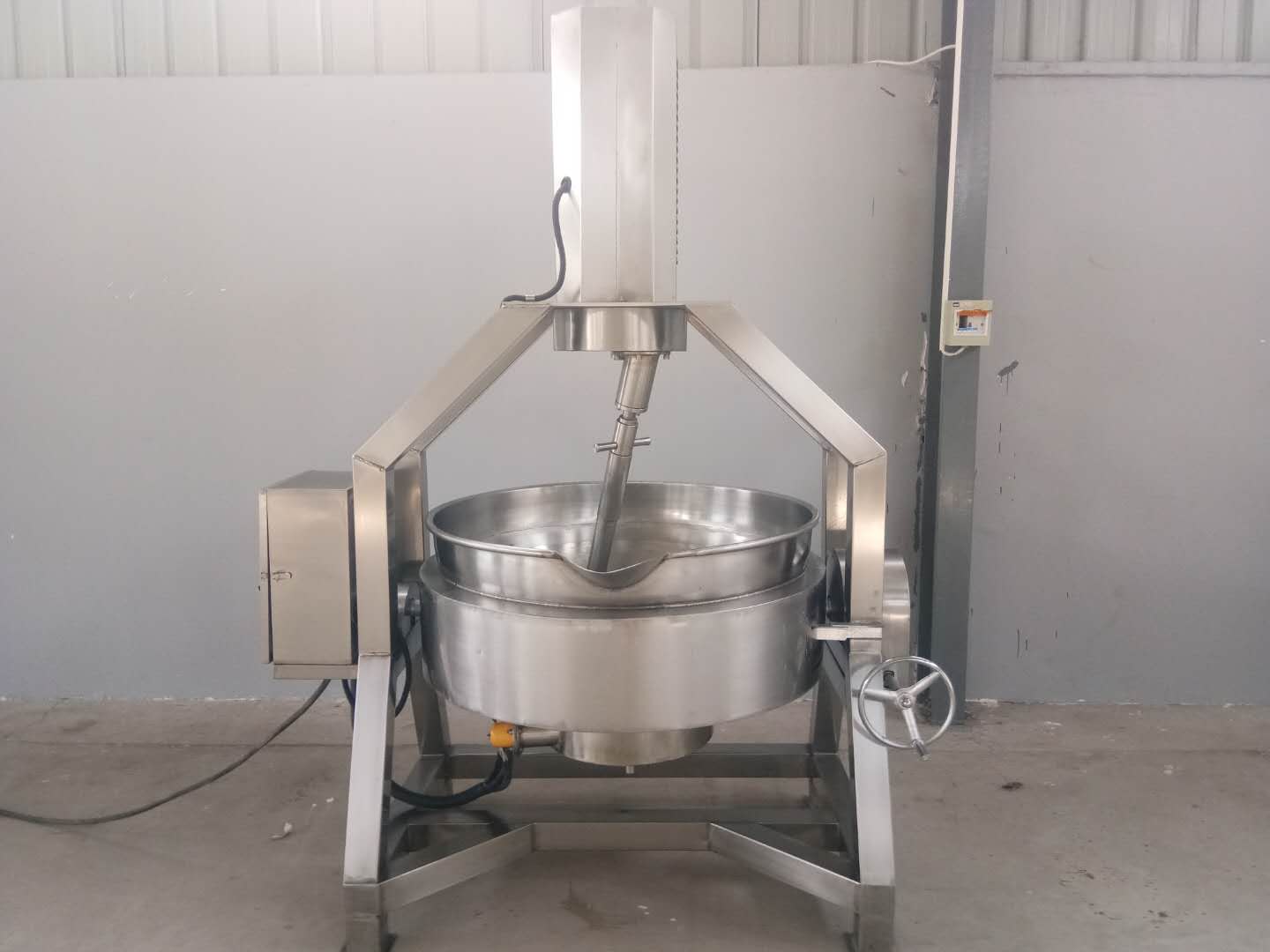 廠家直銷醬料炒鍋   半自動醬料行星炒鍋  質(zhì)優(yōu)價廉
