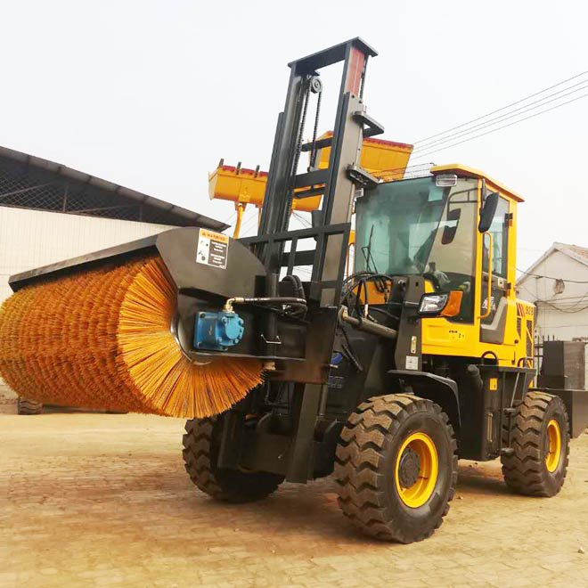 山東叉車改裝廠家圖片大全越野叉車價格低L