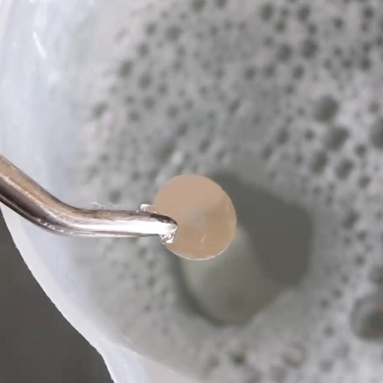 泰州 微乳化切削液廠家 旋輪達(dá)潤(rùn)滑油上門技術(shù)指導(dǎo)免費(fèi)試樣 全合成切削磨削液
