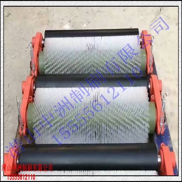 無動力清掃器滾刷煤礦鋼廠水泥廠螺旋式毛刷輥皮帶輸送機被動毛刷清掃器