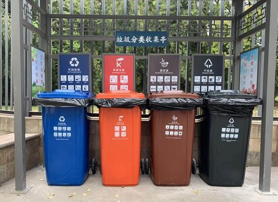 新型240L分類垃圾桶生產(chǎn)設(shè)備/生產(chǎn)機(jī)器