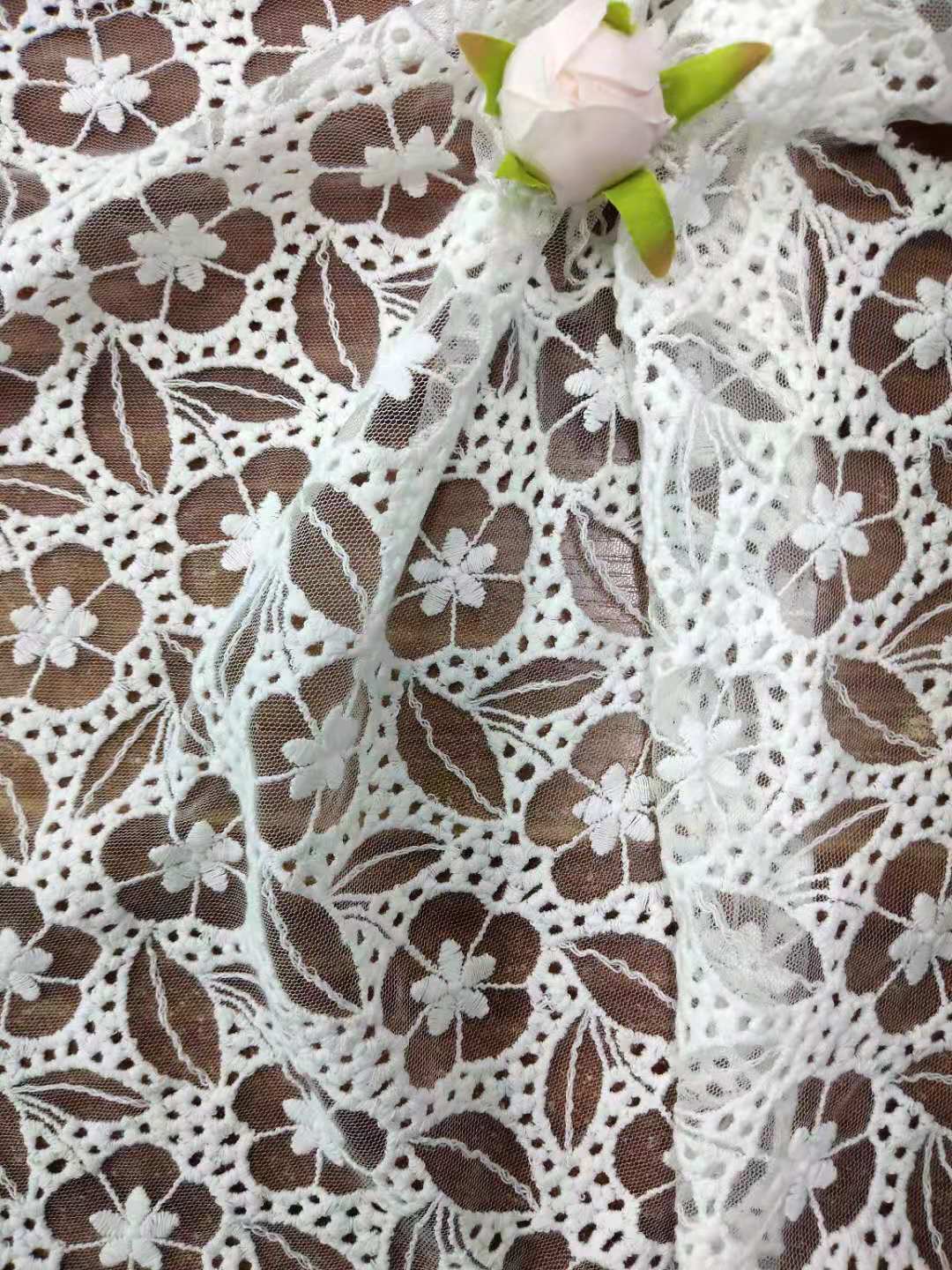 網(wǎng)布花邊刺繡條碼匹花整幅蕾絲時(shí)尚飾品