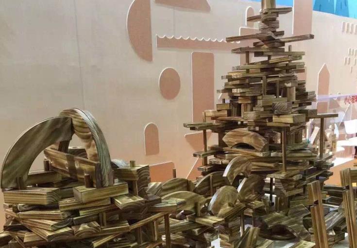 幼兒園戶外大型木制玩具攀爬架組合 木質(zhì)攀爬網(wǎng)架蕩橋鉆洞攀爬墻