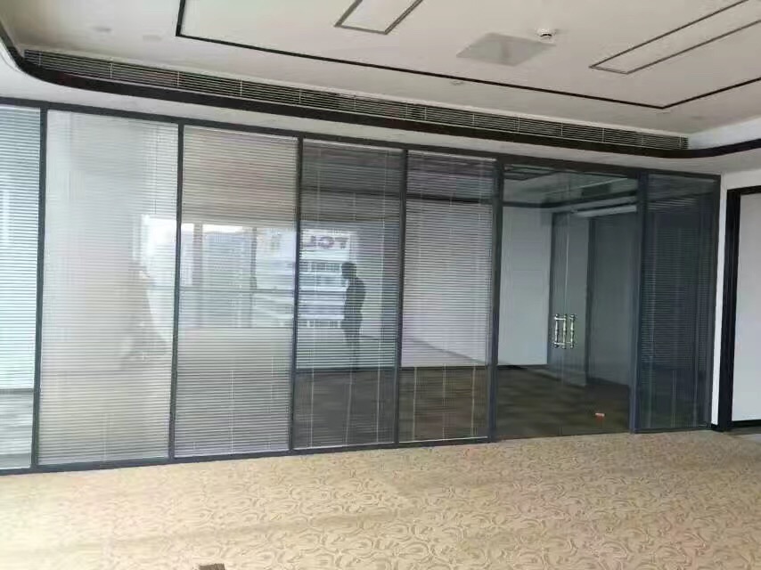 雙玻帶百葉隔斷實木門 供應(yīng)86款高隔斷 北京雙玻百葉隔斷廠家
