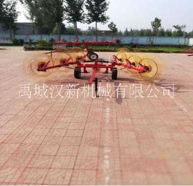 拖拉機(jī)懸掛牽引式指盤式 圓盤摟草機(jī)*惠