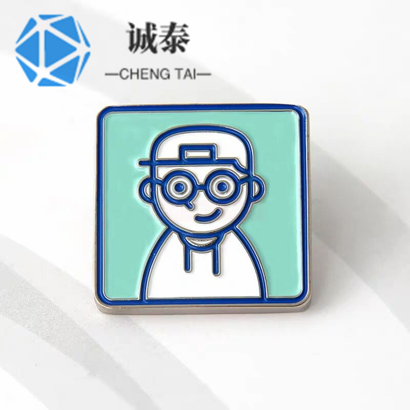 重慶金屬烤漆徽章，胸牌胸章定做，卡通人物徽章生產(chǎn)廠 重慶金屬徽章