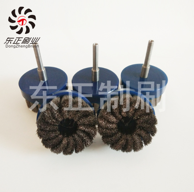 現(xiàn)貨供應(yīng)鋼絲圓盤刷膠注端面刷拋光去銹工業(yè)毛刷專業(yè)定制品質(zhì)保證