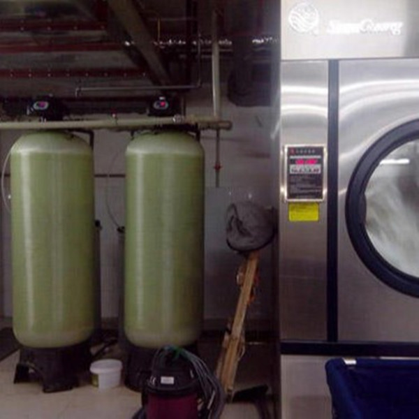 濮陽(yáng)現(xiàn)貨批發(fā)樹(shù)脂軟化設(shè)備 熱水鍋爐防止白色水垢陽(yáng)離子交換設(shè)備 廠家直接報(bào)價(jià)