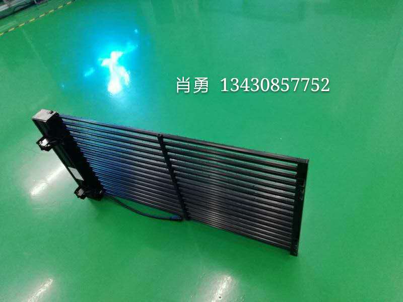 山東LED格柵屏案例  LED格柵屏（P20格柵屏）