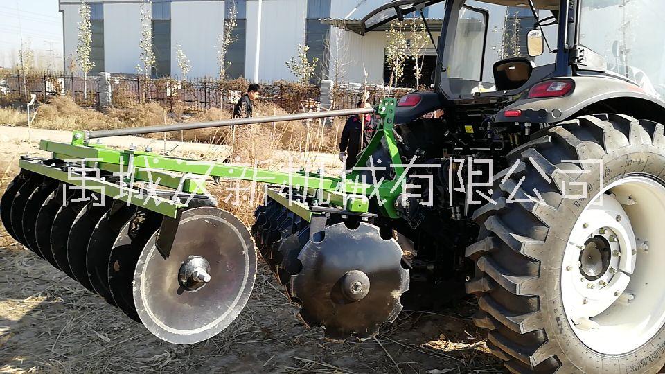 牽引式液壓圓盤耙 液壓圓盤輕耙中耙 土壤耕地作業(yè)機(jī)
