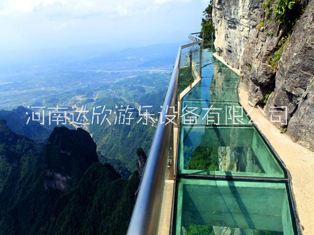 張家界玻璃棧道玻璃棧道安裝-廠家施工
